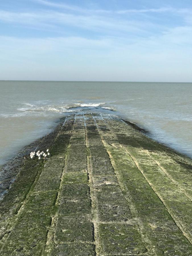 Ferienwohnung Into The Sea Middelkerke Exterior foto